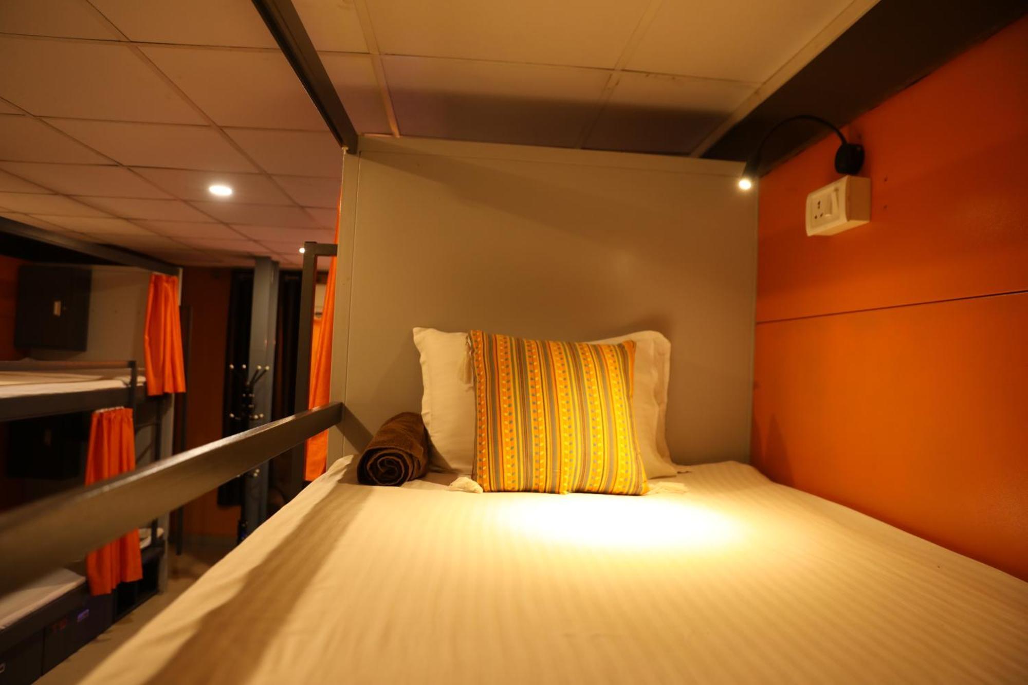 Forrest Hostels Мумбаї Екстер'єр фото