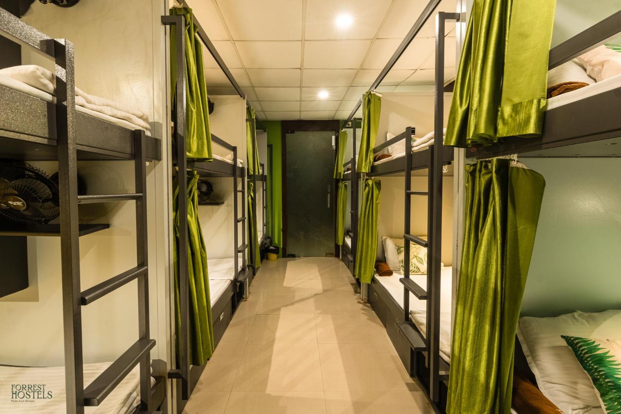 Forrest Hostels Мумбаї Екстер'єр фото